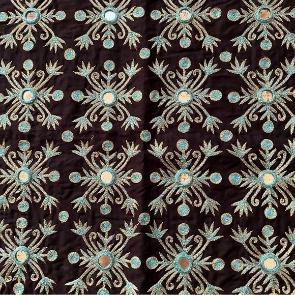 Gold Teal Black Mirror-Inlaid Accent Cushion Cover with Embroidery - Picture 4 of 5